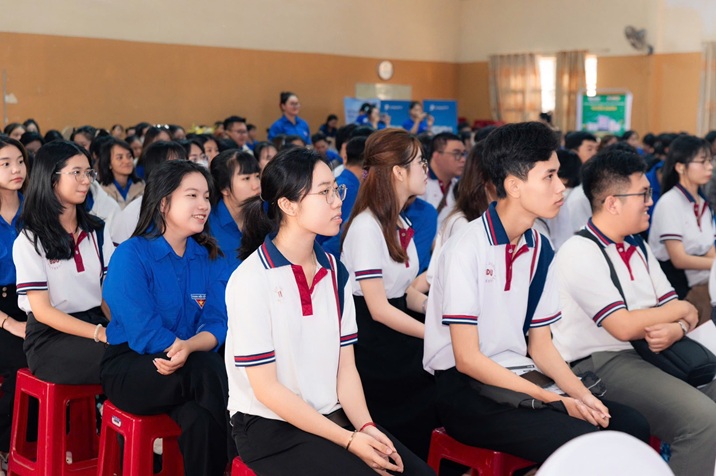 NGÀY HỘI VIỆC LÀM (3)