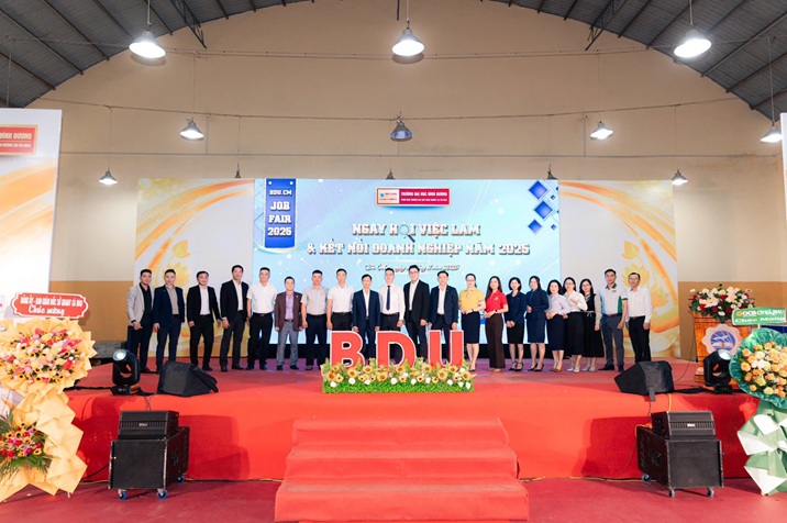 NGÀY HỘI VIỆC LÀM (4)