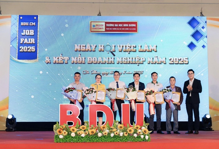 NGÀY HỘI VIỆC LÀM (9)