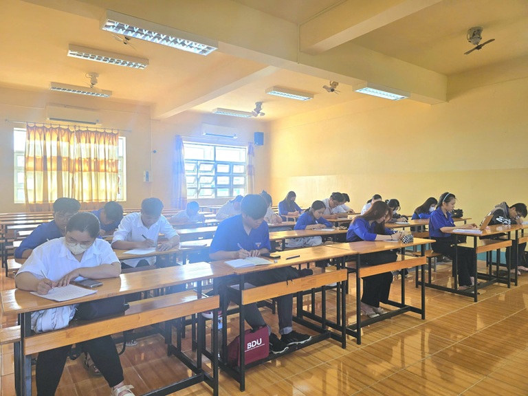 TỔ CHỨC LỚP CẢM TÌNH ĐOÀN 2026 (6)