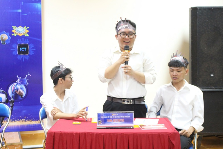 CHUNG KẾT CUỘC THI HỌC THUẬT TIN HỌC (11)