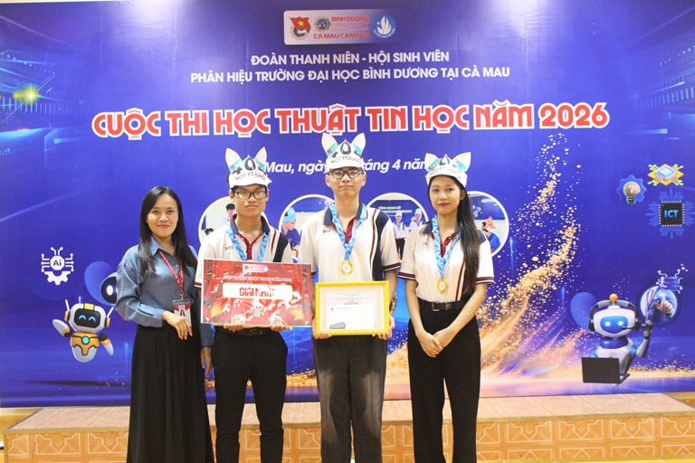 CHUNG KẾT CUỘC THI HỌC THUẬT TIN HỌC (9)
