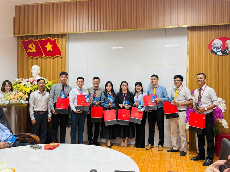 SƠ KẾT QUÝ I (10)