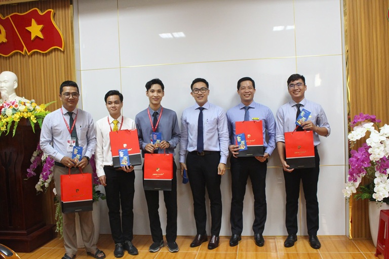 SƠ KẾT QUÝ I (4)