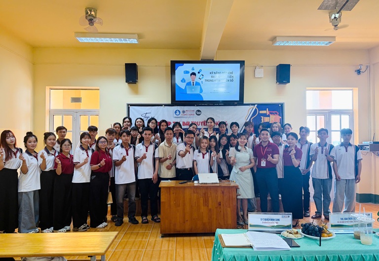 TẬP SỰ BIÊN TẬP TIN BÀI TRUYỀN THÔNG (13)