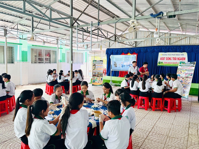 WORK SHOP SE NHANG (8)