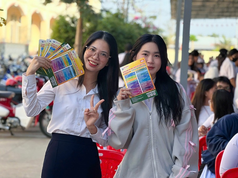 z7719791722707 6b8c8dc3819672562a960e8ac43c0673