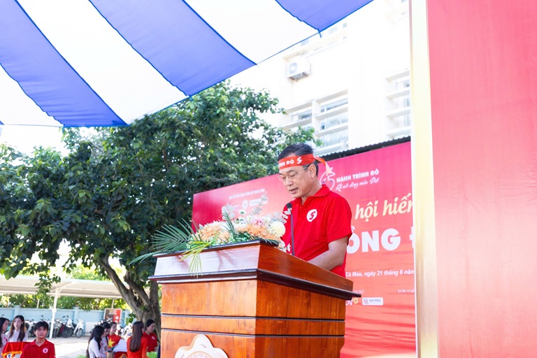 HÀNH TRÌNH ĐỎ (8)