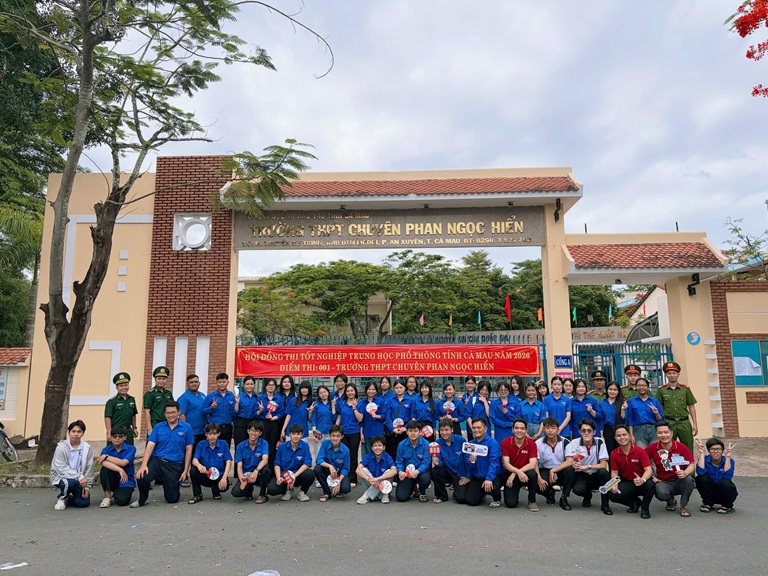 TIẾP SỨC MÙA THI (7)