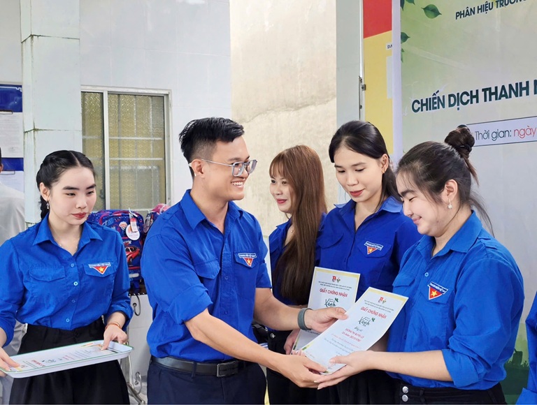 MÙA HÈ XANH (11)