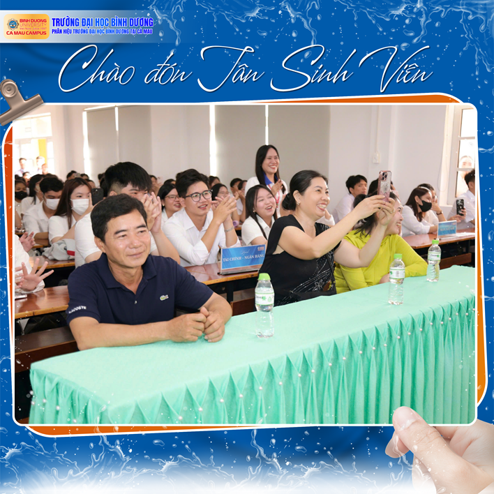CHÀO ĐÓN TÂN SINH VIÊN (9)
