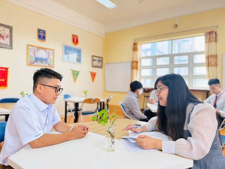 CHỤP ẢNH THẺ PHỎNG VẤN TÂN SINH VIÊN (15)