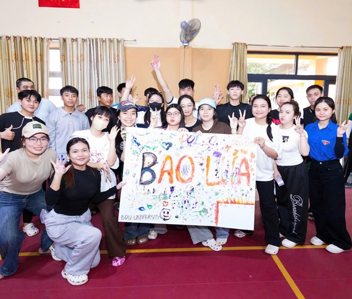 TEAM BUILDING CHÀO ĐÓN TÂN SINH VIÊN (13)