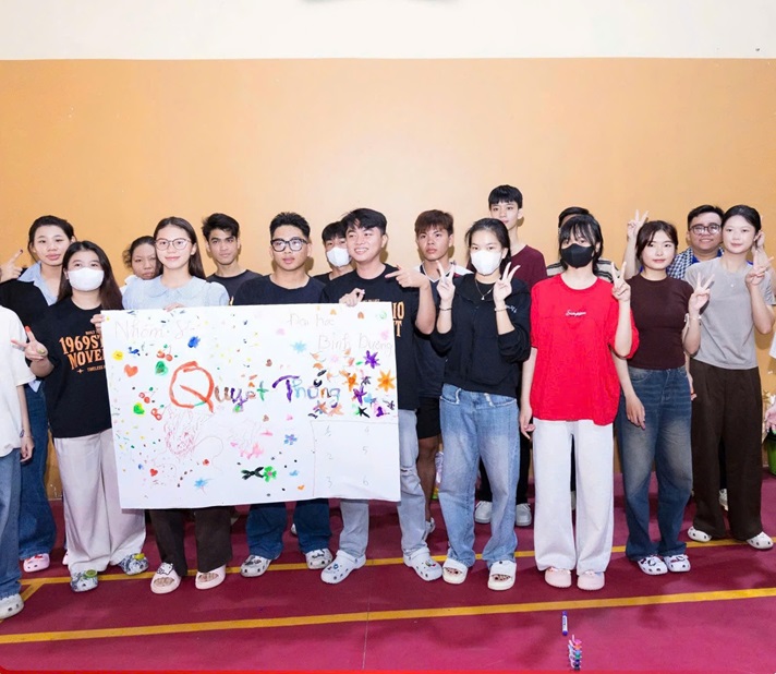 TEAM BUILDING CHÀO ĐÓN TÂN SINH VIÊN (14)