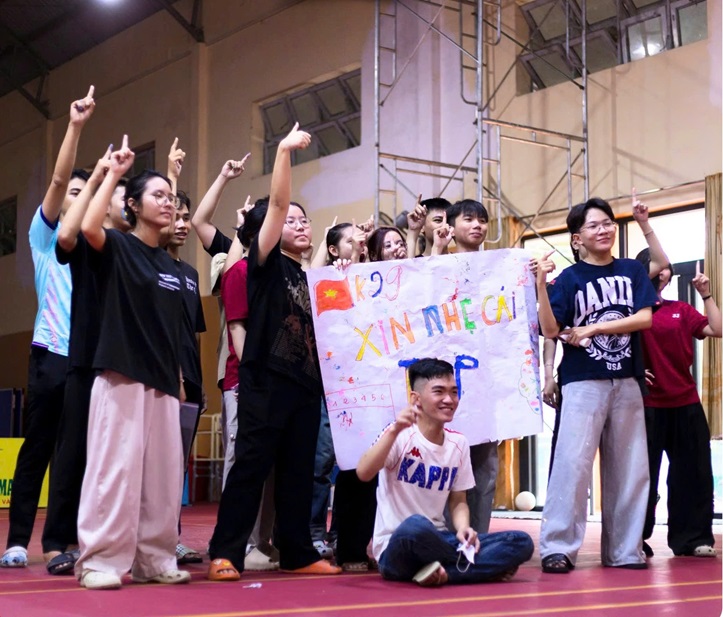 TEAM BUILDING CHÀO ĐÓN TÂN SINH VIÊN (21)