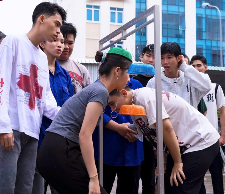 TEAM BUILDING CHÀO ĐÓN TÂN SINH VIÊN (24)