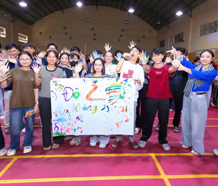 TEAM BUILDING CHÀO ĐÓN TÂN SINH VIÊN (6)
