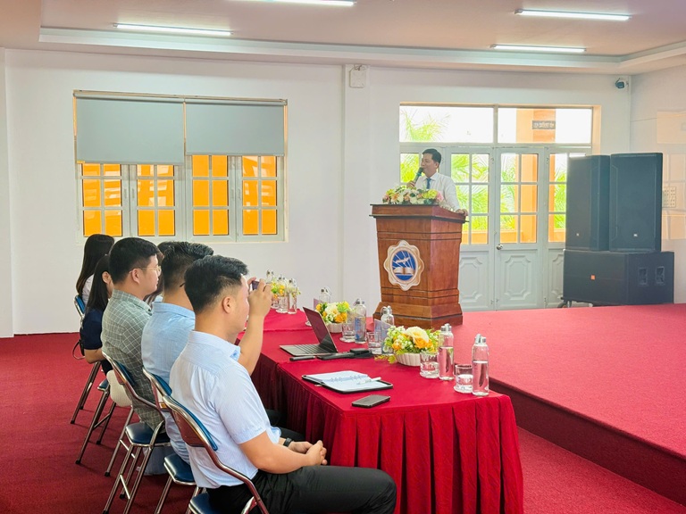 TỌA ĐÀM ĐỊNH HƯỚNG NGHỀ NGHIỆP (12)