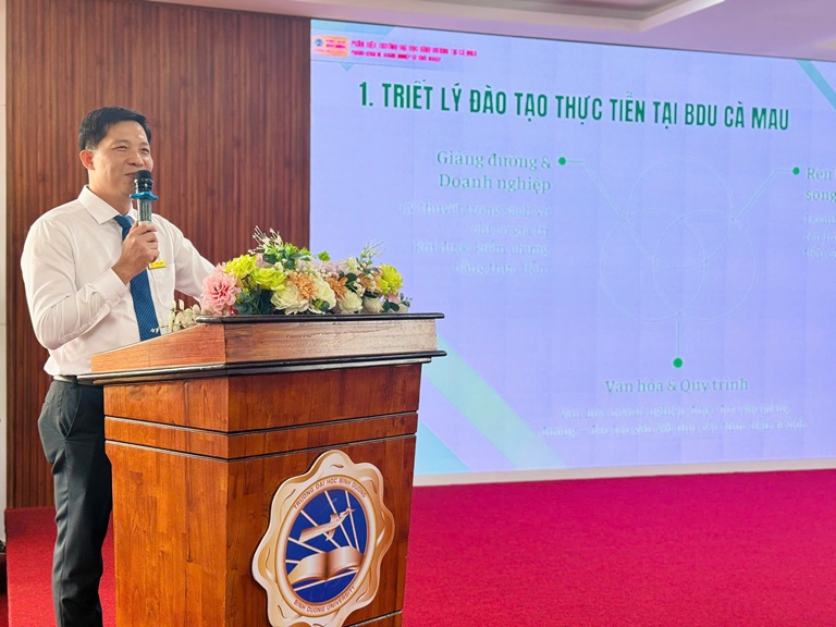 TỌA ĐÀM ĐỊNH HƯỚNG NGHỀ NGHIỆP (14)