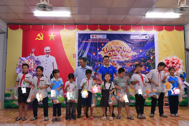 TRUNG THU BẠC LIÊU (9)