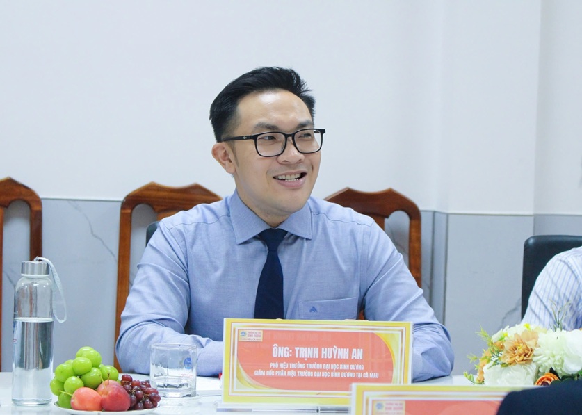 BDUCM LÀM VIỆC VỚI NGÂN HÀNG (1)