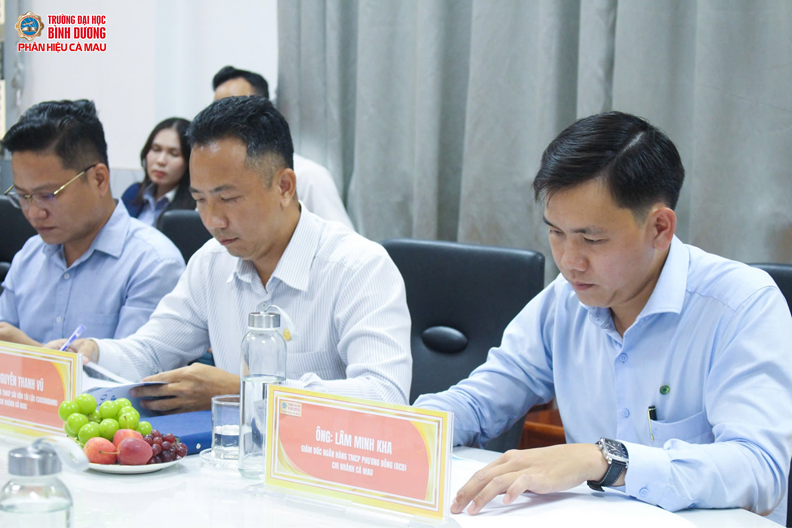 BDUCM LÀM VIỆC VỚI NGÂN HÀNG (4)