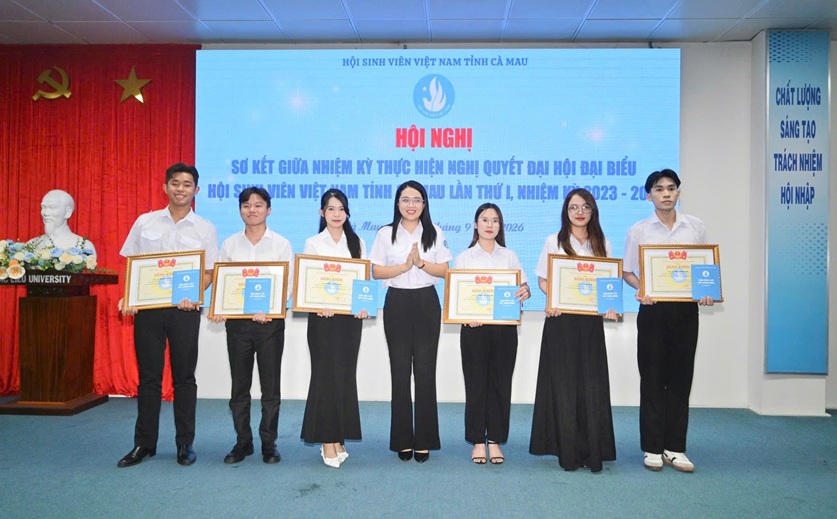 HỘI NGHỊ SƠ KẾT GIỮA NHIỆM KỲ HỘI SINH VIÊN TỈNH CÀ MAU (14)
