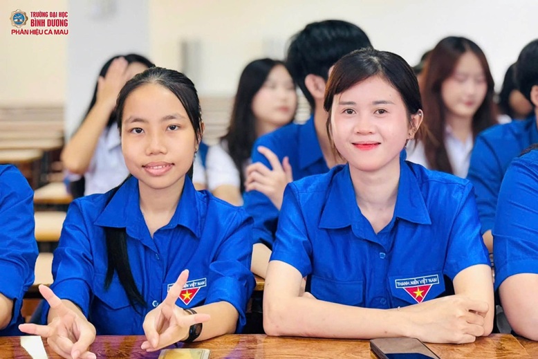 TỌA ĐÀM GIÁO DỤC LÝ TƯỞNG CÁCH MẠNG (10)