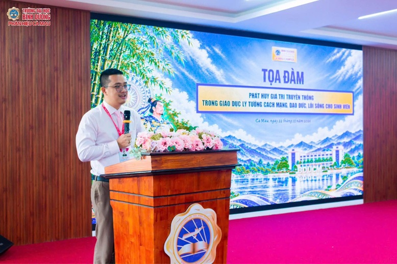 TỌA ĐÀM GIÁO DỤC LÝ TƯỞNG CÁCH MẠNG (12)