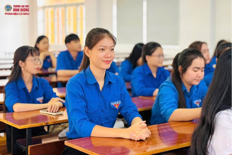 TỌA ĐÀM GIÁO DỤC LÝ TƯỞNG CÁCH MẠNG (3)