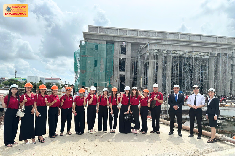 TSV NGÔN NGỮ ANH THAM QUAN KHÁCH SẠN PHÚ CƯỜNG (16)
