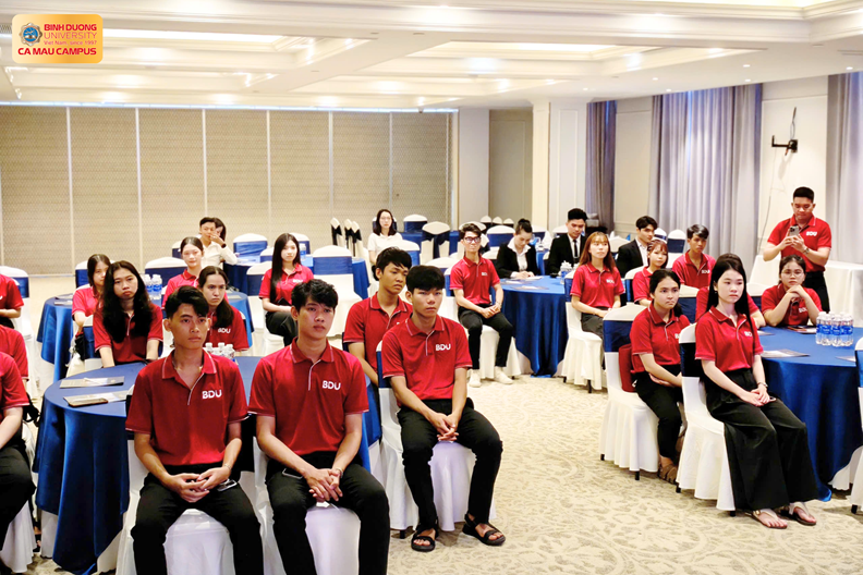 TSV NGÔN NGỮ ANH THAM QUAN KHÁCH SẠN PHÚ CƯỜNG (6)
